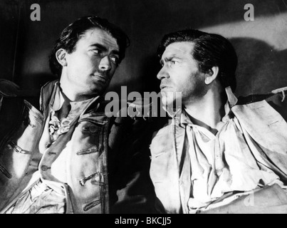 CAPTAIN HORATIO HORNBLOWER (1951) GREGORY PECK, ROBERT BEATTY CHH 002P Stock Photo