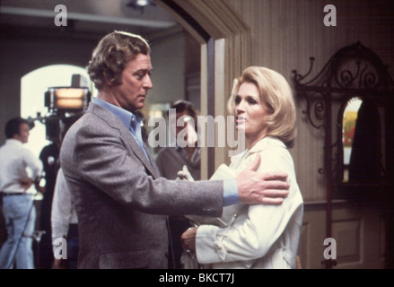 DRESSED TO KILL (1980) MICHAEL CAINE, ANGIE DICKINSON DTOK 002 Stock Photo