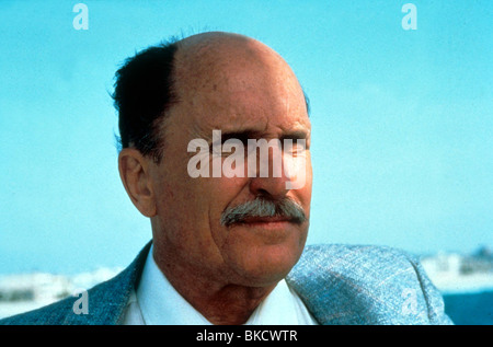 FALLING DOWN -1993 ROBERT DUVALL Stock Photo