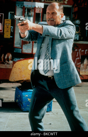 FALLING DOWN -1993 ROBERT DUVALL Stock Photo