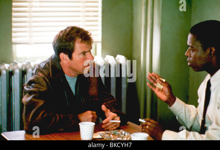 FREQUENCY (2000) DENNIS QUAID, ANDRE BRAUGHER FREQ 011 Stock Photo