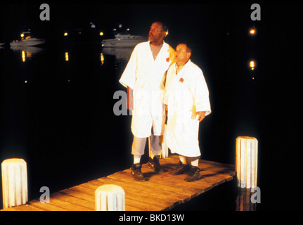 GONE FISHIN' (1997) DANNY GLOVER, JOE PESCI GFIS 008 Stock Photo