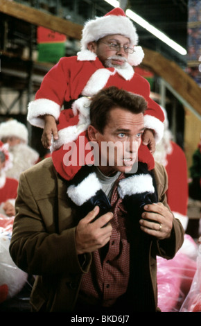 JINGLE ALL THE WAY (1996) VERNE TROYER, ARNOLD SCHWARZENEGGER JATW 006 Stock Photo