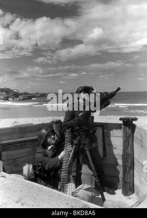 events, Second World War / WWII, France, Atlantic Wall, German machine gun emplacement at the French west coast near Biarritz, 28.4.1943, Stock Photo