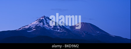 Mount Shast viewed from north in late summer, Hwy 97, California Stock Photo