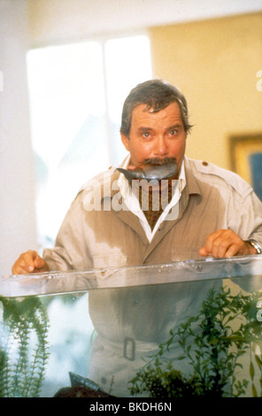 NATIONAL LAMPOON'S LOADED WEAPON 1 (1993) WILLIAM SHATNER NLW 010 D Stock Photo