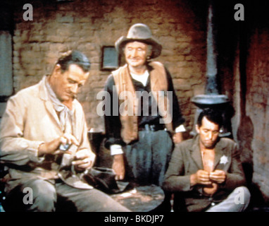 RIO BRAVO (1959) JOHN WAYNE, WALTER BRENNAN, DEAN MARTIN RIOB 018 Stock Photo