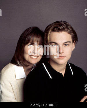 MARVIN'S ROOM (1996) DIANE KEATON, LEONARDO DICAPRIO MVR 014 Stock Photo