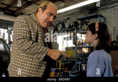 MATILDA DANNY DEVITO, MARA WILSON Date: 1996 Stock Photo - Alamy