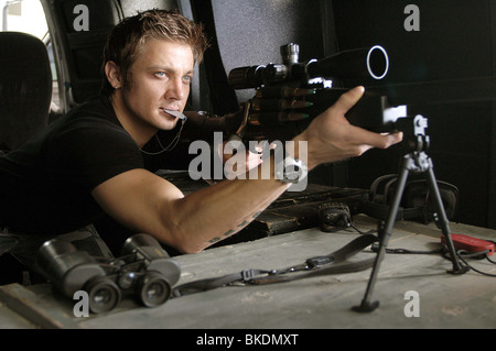 S.W.A.T. (2003) SWAT (ALT) JEREMY RENNER SWAA 001-SWM Stock Photo