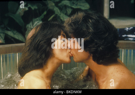 MOMENT BY MOMENT (1979) LILY TOMLIN, JOHN TRAVOLTA MOMT 003 Stock Photo