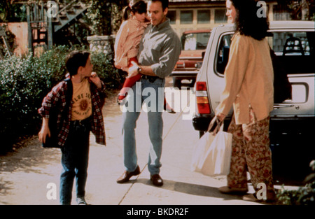 MULTIPLICITY (1996) ANDIE MACDOWELL MULT 063 Stock Photo - Alamy