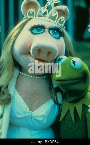 MISS PIGGY, KERMIT THE FROG, THE MUPPET SHOW, 1976 Stock Photo - Alamy MISS PIGGY, KERMIT THE FROG, THE MUPPET SHOW, 1976 Stock Photo - Alamy