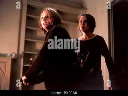 PANIC ROOM (2002) JODIE FOSTER, KRISTEN STEWART PARO 002FOH Stock Photo