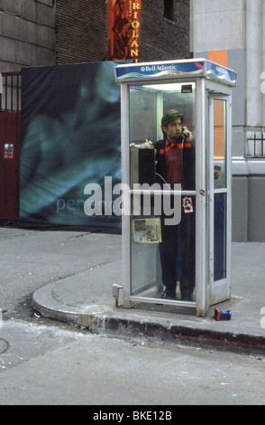 PHONE BOOTH (2001) COLIN FARRELL PHBO 001-PB-40 Stock Photo
