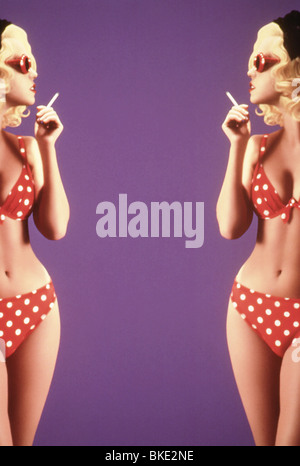 elizabeth berkley smoking cigarettes Elizabeth berkley 1997 hi-res stock photography and images
