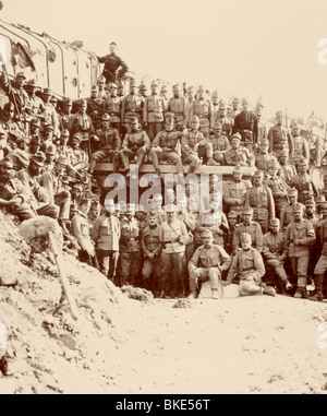 events, First World War / WWI, Italian Front, Kaiserschuetzen, garrison of the fort Sommo Alto, group picture, circa 1915, Stock Photo