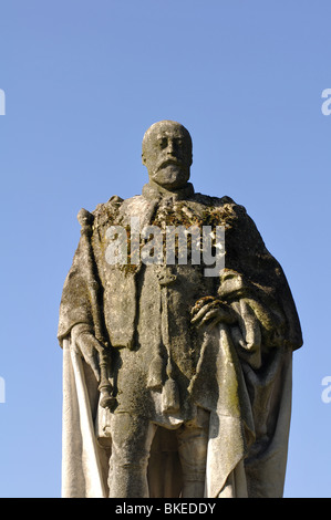 King Edward VII statue, Beacon Park, Lichfield, Staffordshire, England, UK Stock Photo