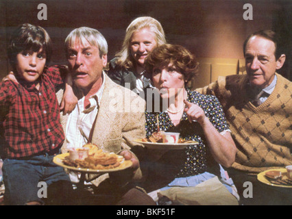 TWILIGHT ZONE: THE MOVIE (1983) JEREMY LICHT, KEVIN MCCARTHY, PATRICIA BARRY, WILLIAM SCHALLERT TWZO 002FOH Stock Photo