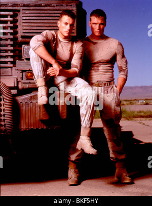 UNIVERSAL SOLDIER (1992) JEAN-CLAUDE VAN DAMME, DOLPH LUNDGREN UNS 014 Stock Photo