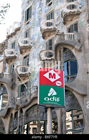 A metro sign outside Casa Batlló gaudi's house in barcelona a world heritage building Stock Photo