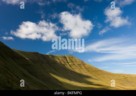 Steep sloping sides of Cribyn in the Brecon Beacons mountains, Brecon Beacons National Park, Powys, Wales, UK. Stock Photo