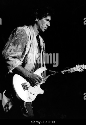 Rolling Stones, British rock group, formed in 1962, Keith Richards on stage, half length, 1990, Stock Photo