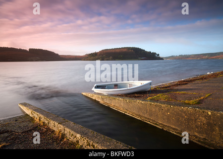 Beacons Reservoir, Fforest Fawr, Brecon Beacons National Park, Wales ...