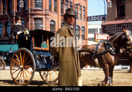 THE AGE OF INNOCENCE (1992) DANIEL DAY-LEWIS AOI 088 Stock Photo