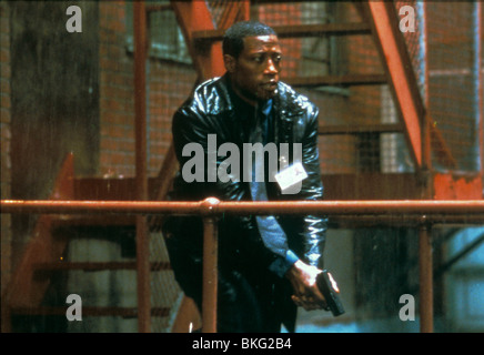 THE ART OF WAR (2000) WESLEY SNIPES WARA 032 Stock Photo - Alamy