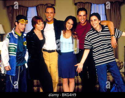 CAN'T HARDLY WAIT (1998) SETH GREEN, LAUREN AMBROSE, ETHAN EMBRY, JENNIFER LOVE HEWITT, PETER FACINELLI, CHARLIE KORSMO CHW 010 Stock Photo