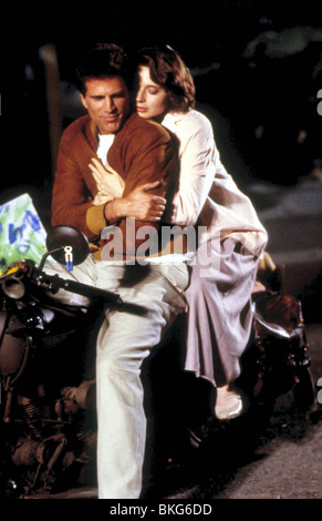 COUSINS (1989) TED DANSON, ISABELLA ROSSELLINI CNS 025 H Stock Photo