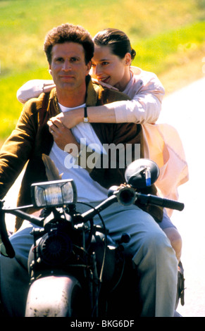 COUSINS (1989) TED DANSON, ISABELLA ROSSELLINI CNS 027 Stock Photo