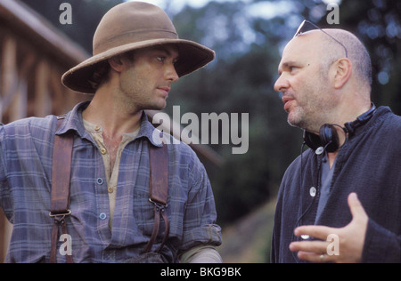 FILMING PRODUCTION (ALT) LOCATION (ALT) BEHIND THE SCENES (ALT) ON SET (ALT) O/S 'COLD MOUNTAIN' (2003) WITH JUDE LAW, ANTHONY Stock Photo