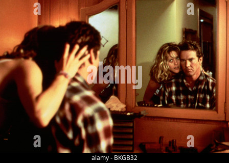 FLESH AND BONE (1993) MEG RYAN, DENNIS QUAID FHBN 022 Stock Photo