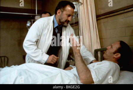 THE HOSPITAL (1971) GEORGE C SCOTT HOS 003 Stock Photo