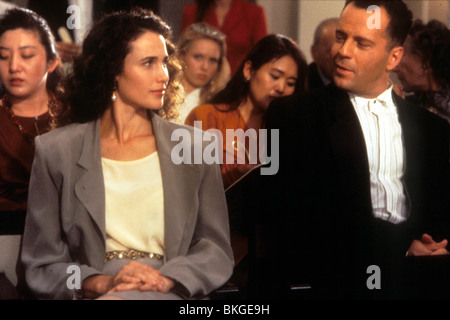 HUDSON HAWK (1991) ANDIE MACDOWELL, BRUCE WILLIS HHK 083 Stock Photo