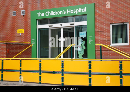 Sheffield Children's Hospital entrance, Sheffield, South Yorkshire, England, UK. Stock Photo