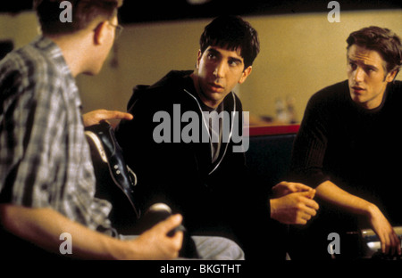 THE PALLBEARER (1996) MICHAEL RAPAPORT, DAVID SCHWIMMER, MICHAEL VARTAN PALL 003 L Stock Photo