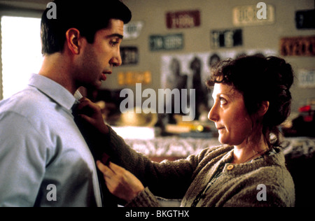 THE PALLBEARER (1996) DAVID SCHWIMMER, CAROLE KANE PALL 006 L Stock Photo