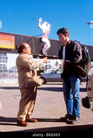 THE RAINMAKER (1997) DANNY DEVITO, MATT DAMON RKR 020 Stock Photo