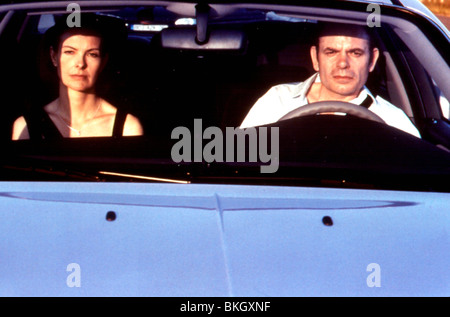 RED LIGHTS (2004) FEUX ROUGES (ALT) CAROLE BOUQUET, JEAN PIERRE DARROUSSIN RDLT 001 Stock Photo