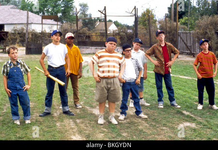 THE SANDLOT KIDS (1993) SHANE OBEDZINSKI, MIKE VITAR, BRANDON ADAMS, PATRICK RENNA, CHAUNCEY LEOPARDI, VICTOR DIMATTIA, GRANT Stock Photo