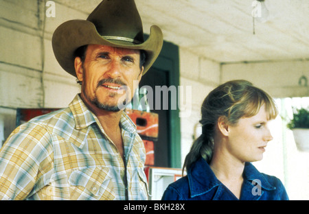 TENDER MERCIES (1982) ROBERT DUVALL, TESS HARPER TTNM 001 Stock Photo