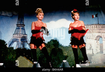 VIVA MARIA (1965) BRIGITTE BARDOT, JEANNE MOREAU VIMA 011 Stock Photo