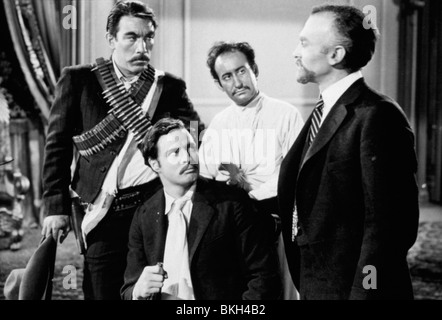 VIVA ZAPATA (1952) ANTHONY QUINN, MARLON BRANDO VVZ 004 Stock Photo