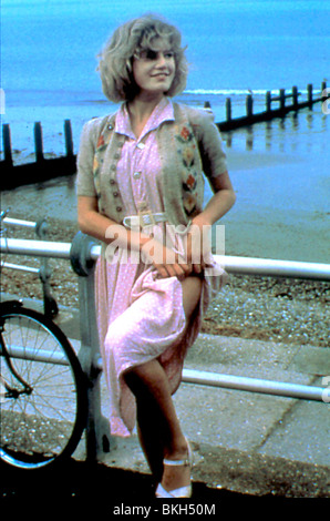 WISH YOU WERE HERE (1987) EMILY LLOYD WYWH 036 Stock Photo