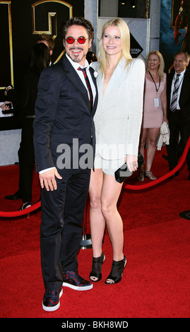 ROBERT DOWNEY JR. GWYNETH PALTROW WORLDWIDE PREMIERE OF IRON MAN 2 HOLLYWOOD LOS ANGELES CA 26 April 2010 Stock Photo