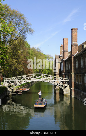 The Mathematical Bridge, Queens College, Cambridge, England ,UK Stock Photo