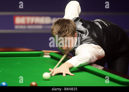 RYAN DAY WORLD SNOOKER CHAMPIONSHIP THE CRUCIBLE SHEFFIELD ENGLAND 21 April 2010 Stock Photo